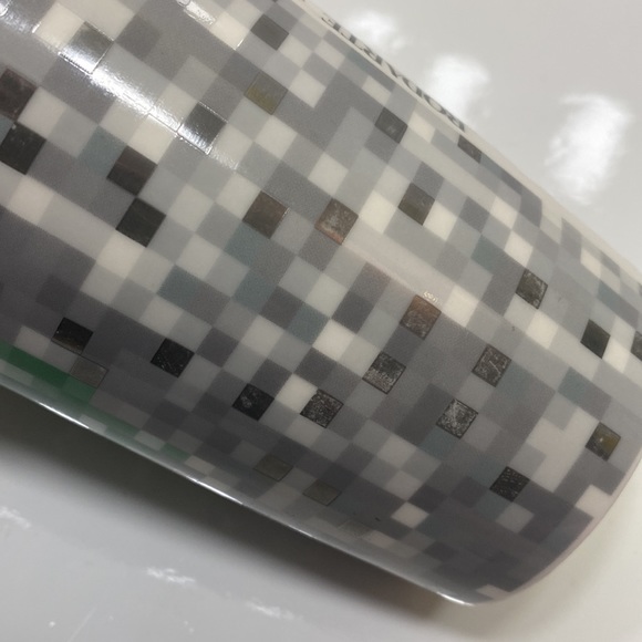 2012 Starbucks Minecraft Pixelated Travel Ceramic Coffee/Drink Mug w/Lid 12 OZ - Picture 8 of 9